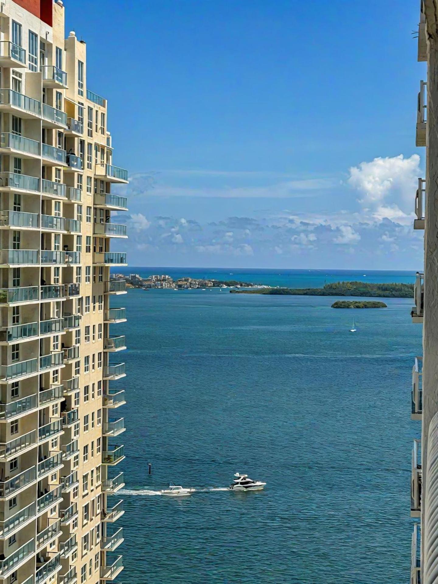 Elegant Centric Vibrant Pool Jacuzzi Free Parking Daire Miami Dış mekan fotoğraf